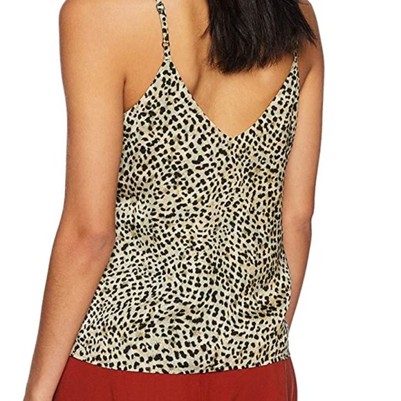 NEW Cupcakes and Cashmere Jordane Tank - Picture 2 of 2